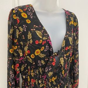 NEW wTag-LOST + WANDER Black Floral Jumper M